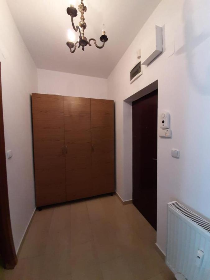 Arad Chic Apartament Uta Екстер'єр фото